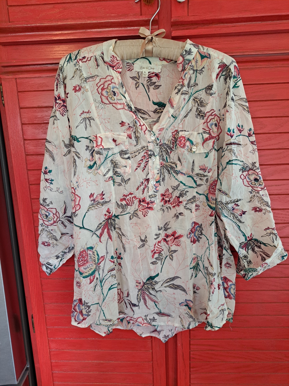 Eden And Olivia Floral Cotton XL roll Tab Classic Sheer Blouse Summer Vacation